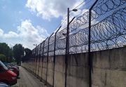 Gefängnismauern